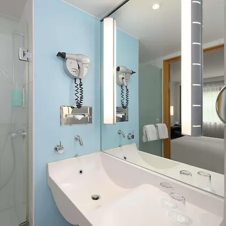 Novotel Otel 4*