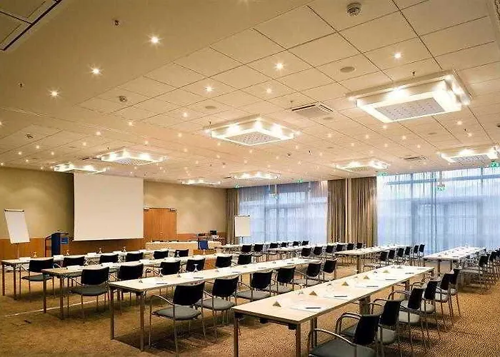 فندق نوفوتيل سيتي 4*