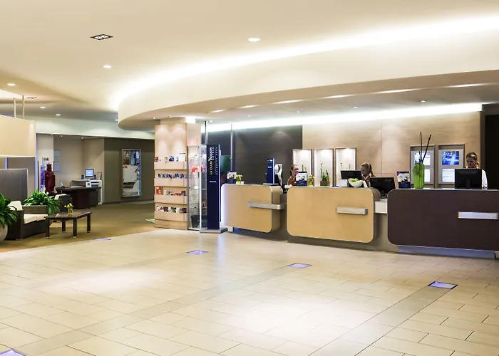 نوفوتيل سيتي 4*