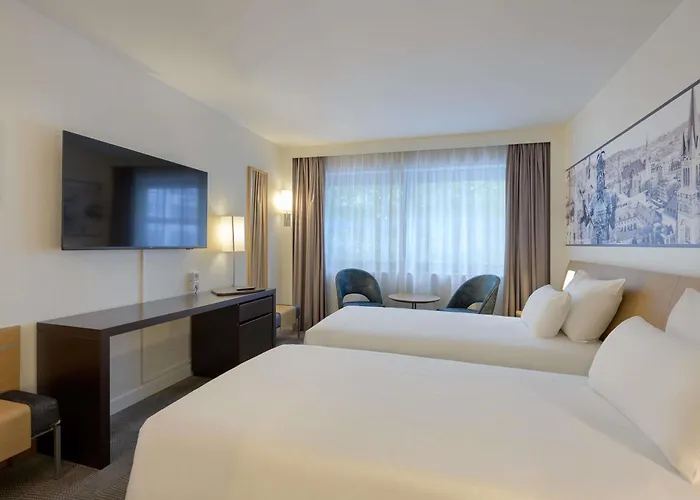 نوفوتيل سيتي 4*